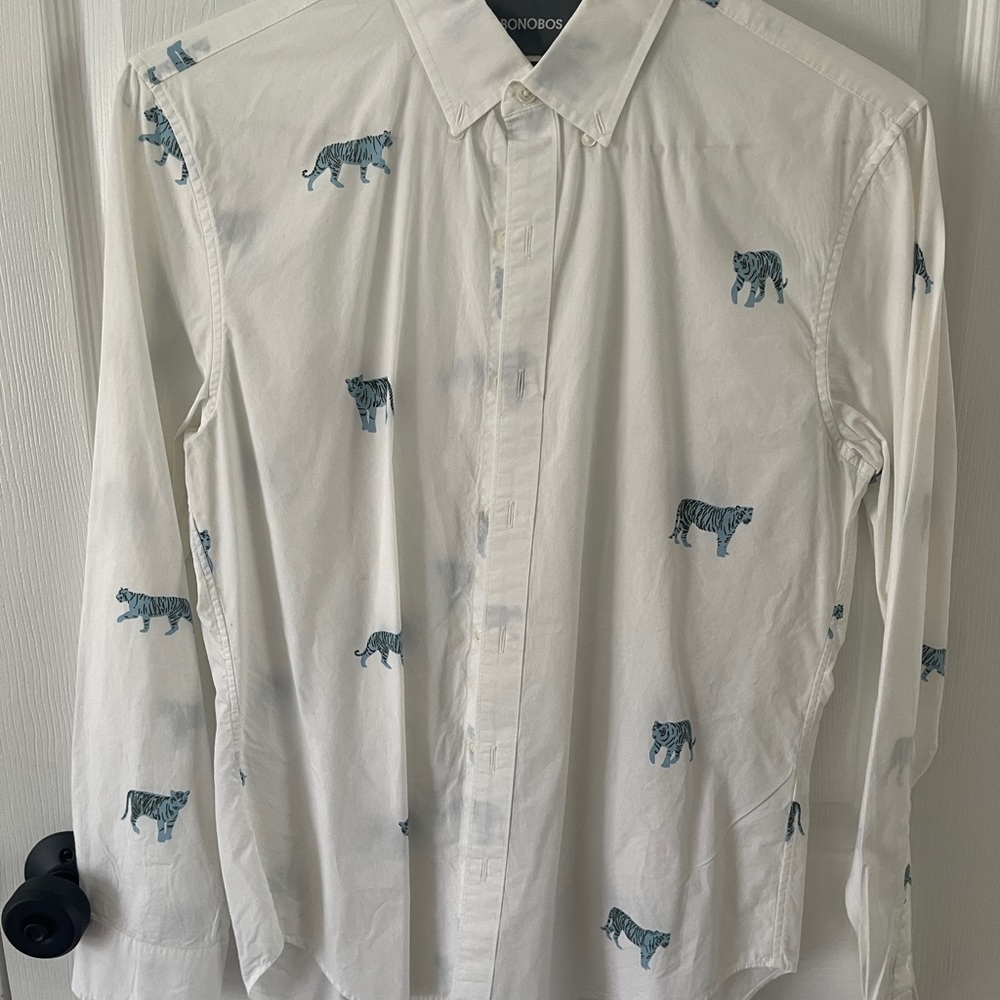 Tiger shirt! Bonobos casual men’s shirt in Medium, Tailored Slim Fit